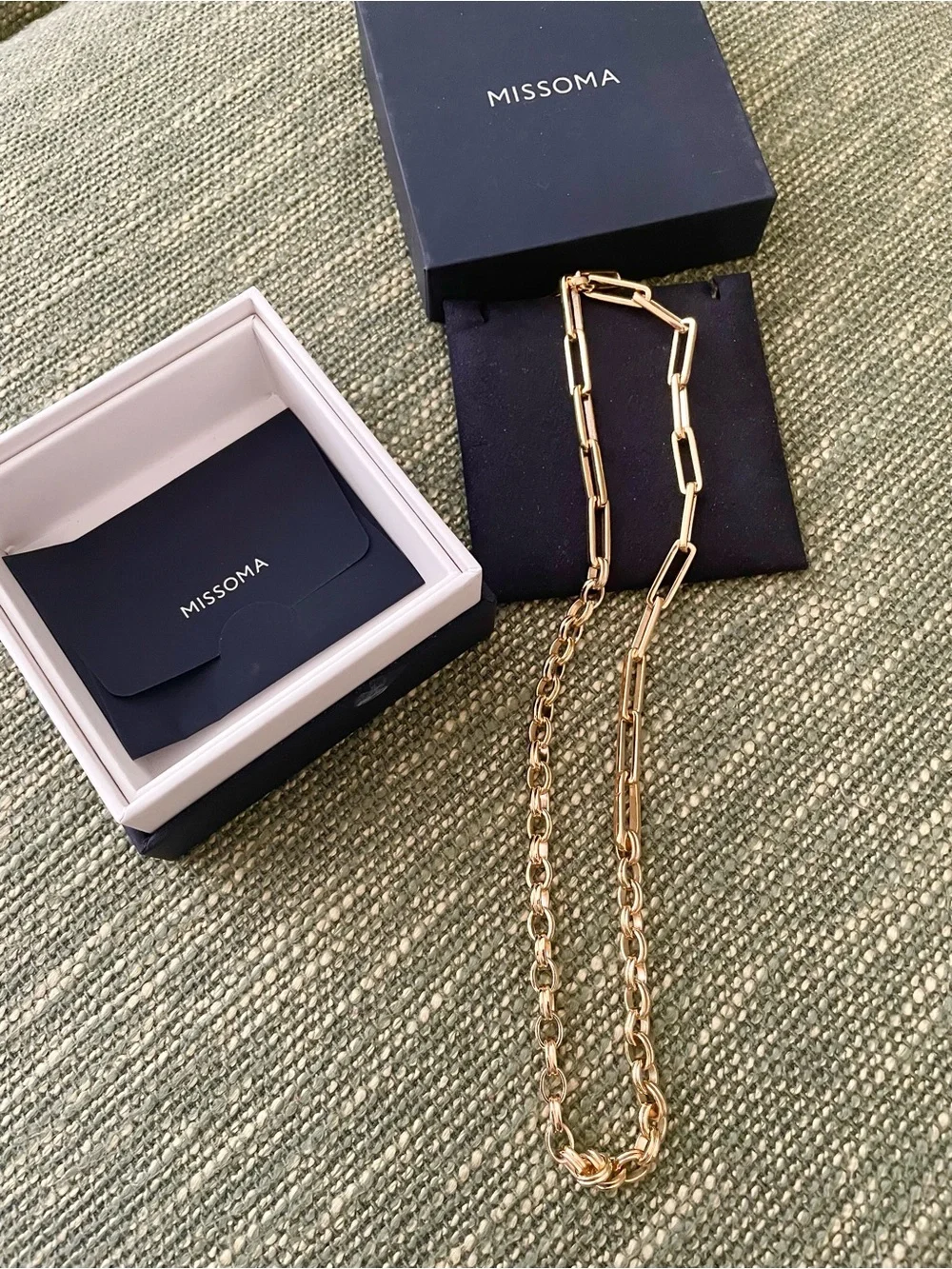 MISSOMA Axion Ridge 18kt gold-plated necklace - Picture 2 of 10